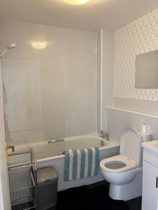 Quiet Central Apartment For Upto 4 People Edynburg Zewnętrze zdjęcie