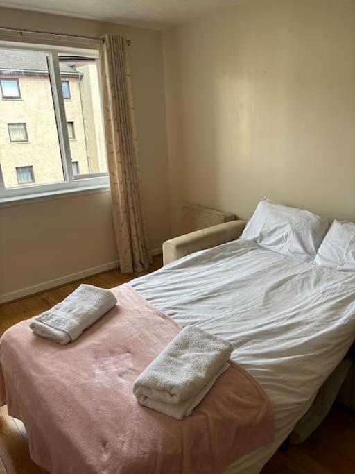 Quiet Central Apartment For Upto 4 People Edynburg Zewnętrze zdjęcie